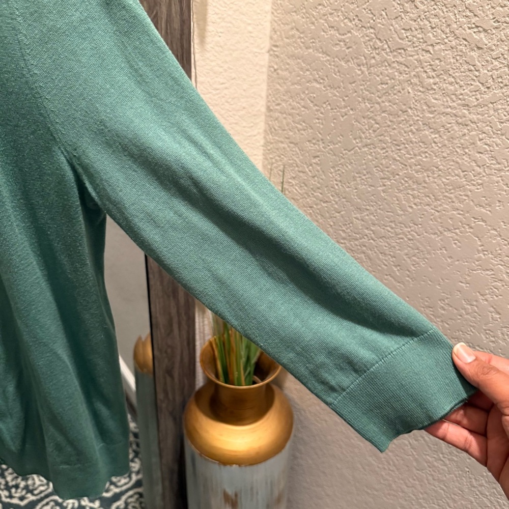LOFT Outlet Green Lightweight Button Front Cardigan Size L - Picture 4 of 5